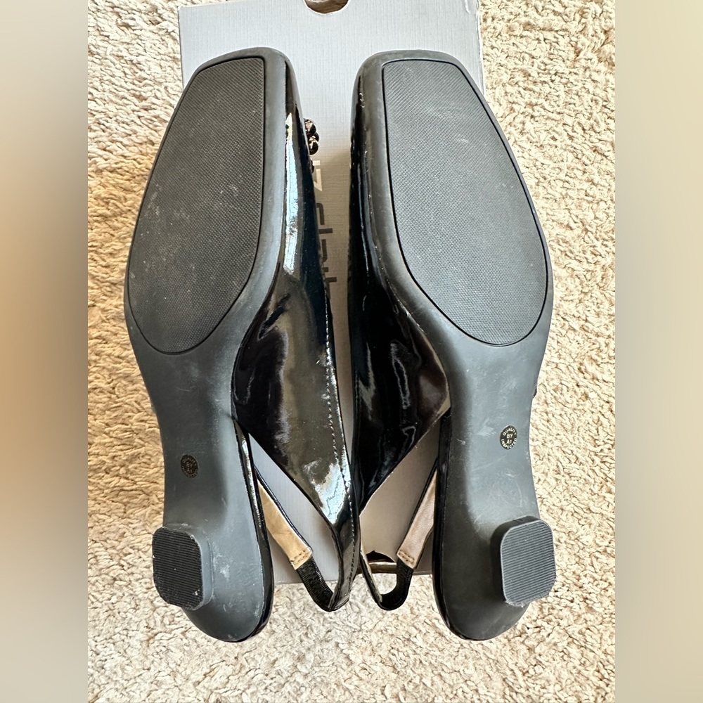 Shoes - Picture 5 of 7
